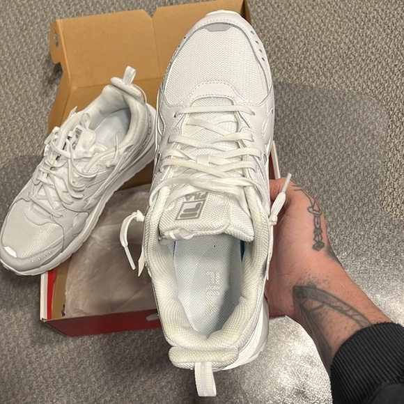 FILA Sneakers - Picture 3 of 7